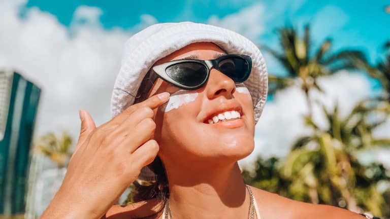 The 13 Best Reef Safe Sunscreens for Hawaii (2023)