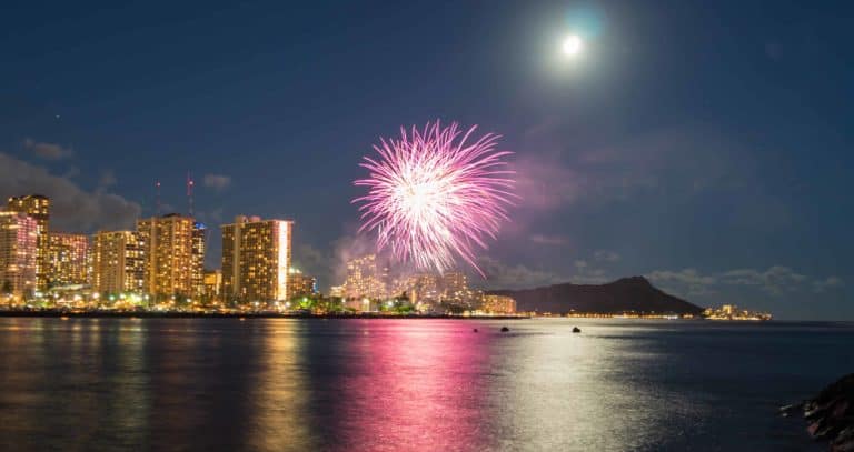 27 Best Things To Do At Night In Oahu From A Local