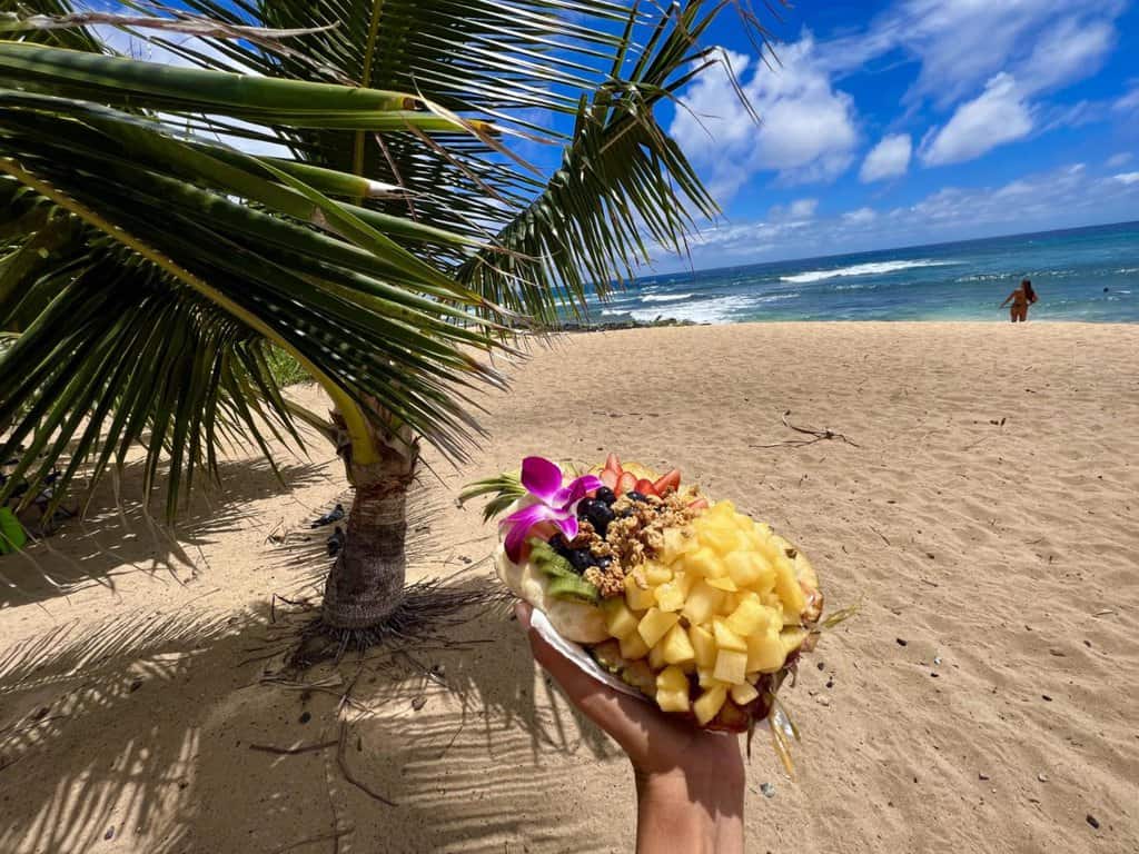 acai pineapple snack at Oahu beach 