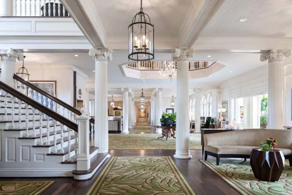 moana surfrider lobby