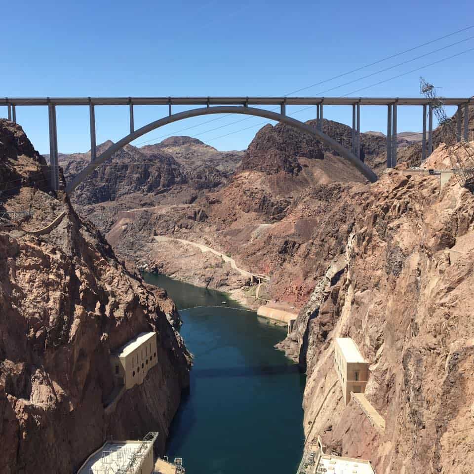 visit hoover dam while in las Vegas