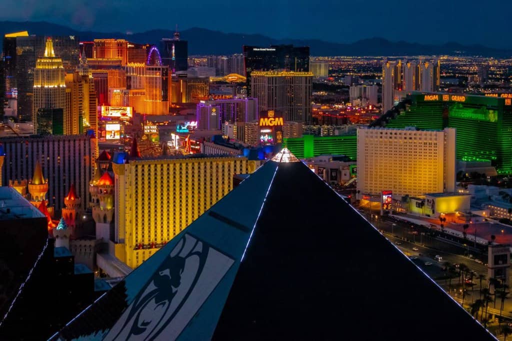 las vegas casinos at night